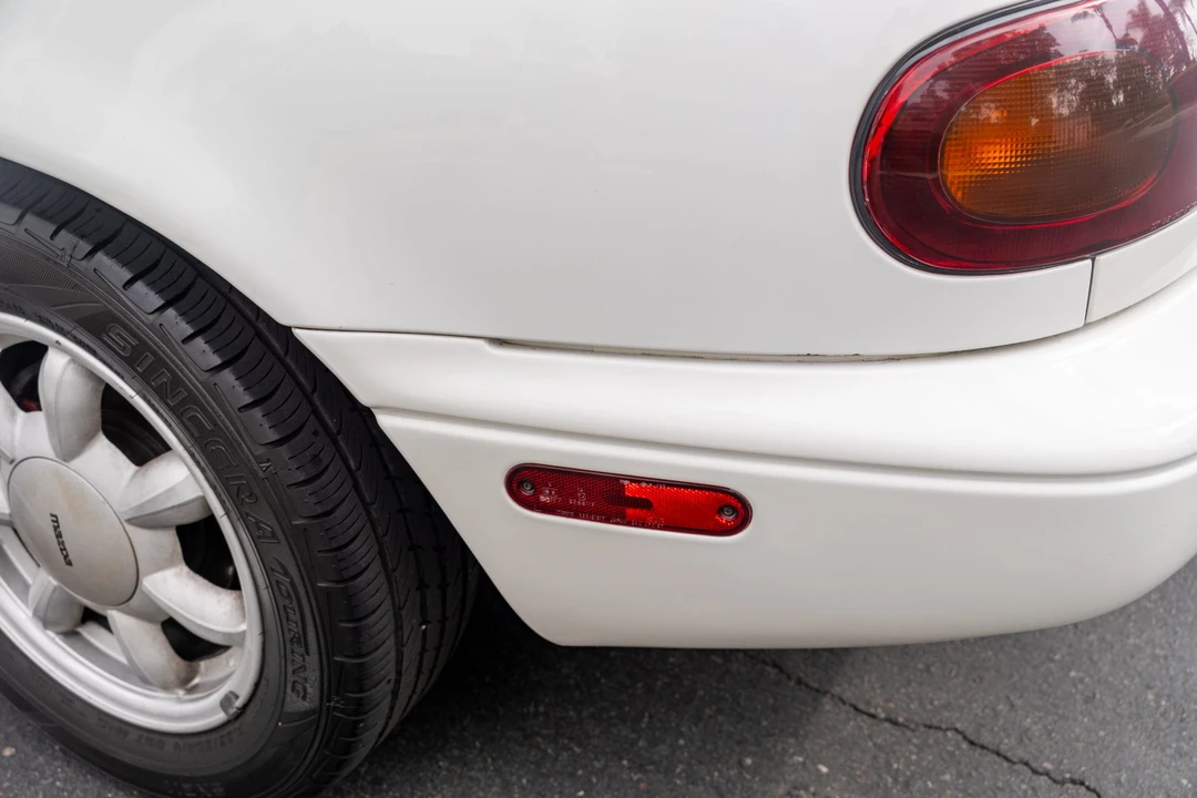 1990 Mazda NA MX-5 Miata - Image 28 of 31