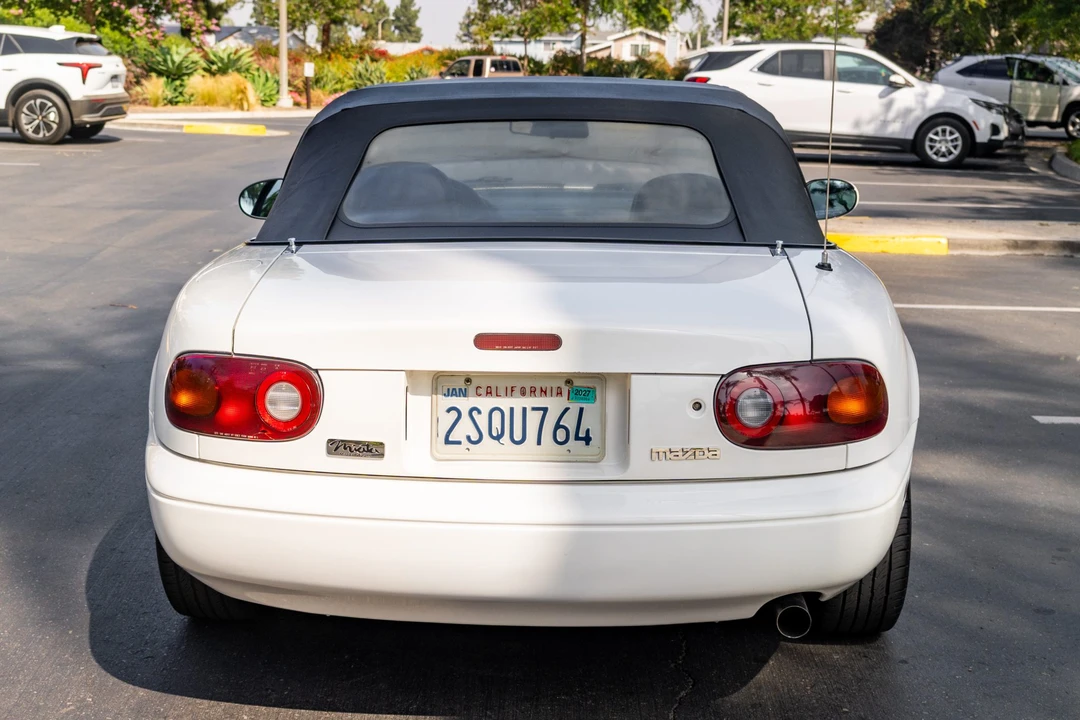 1990 Mazda NA MX-5 Miata - Image 15 of 31