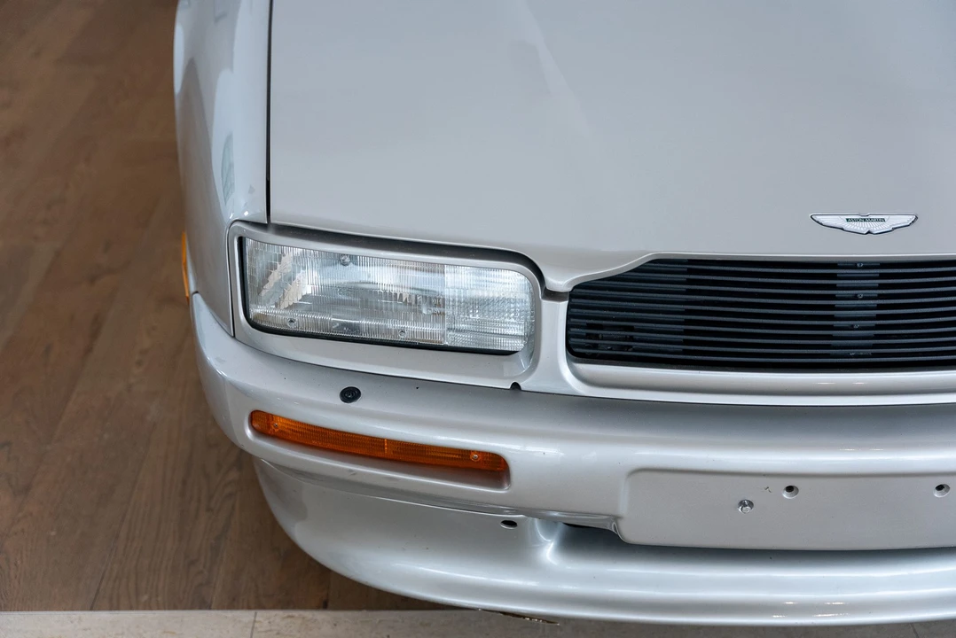 1991 Aston Martin Virage - Image 28 of 31