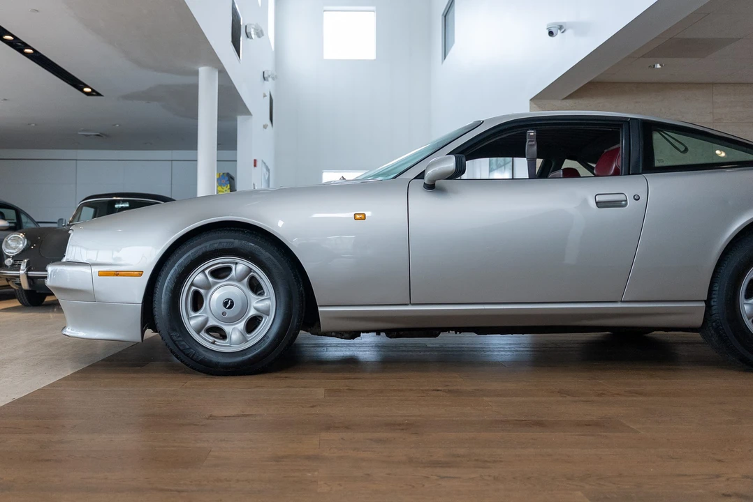 1991 Aston Martin Virage - Image 22 of 31