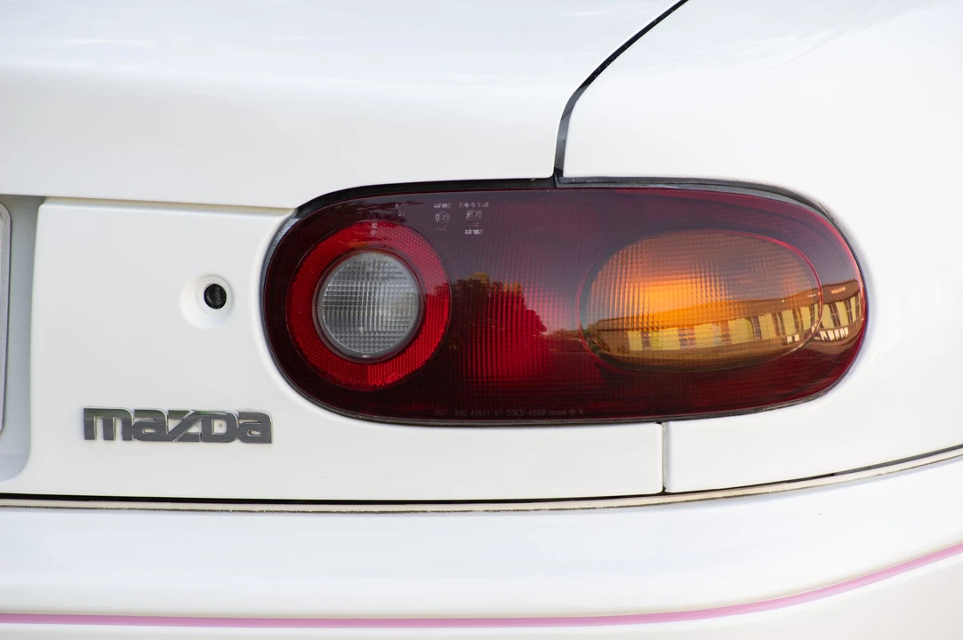 1992 Mazda NA MX-5 Miata - Image 22 of 31