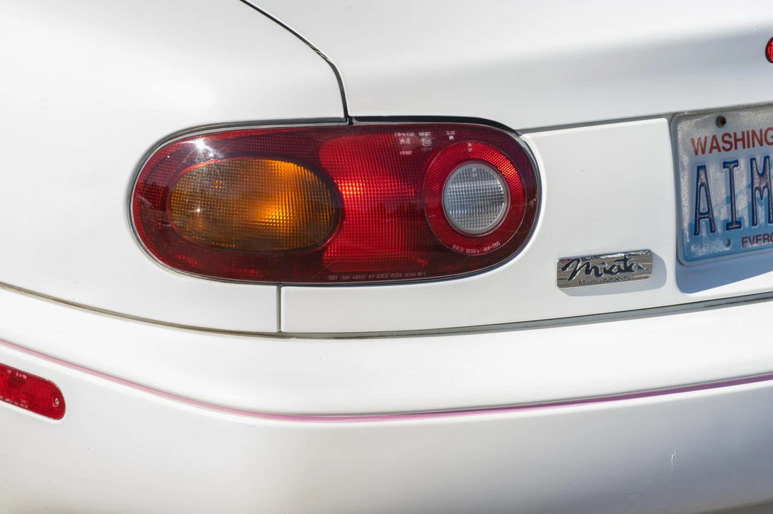 1992 Mazda NA MX-5 Miata - Image 29 of 31