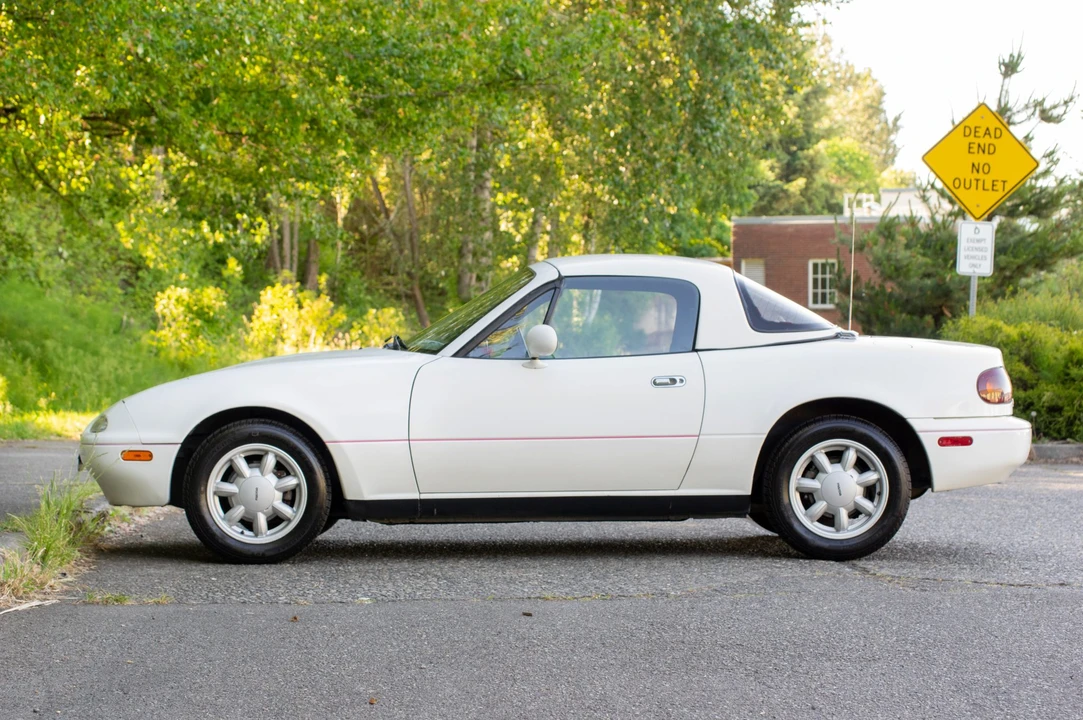 1992 Mazda NA MX-5 Miata - Image 8 of 31