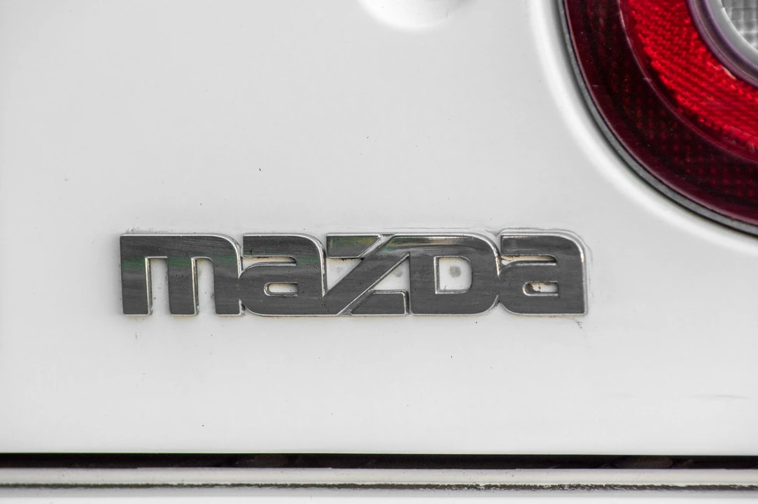 1992 Mazda NA MX-5 Miata - Image 25 of 31