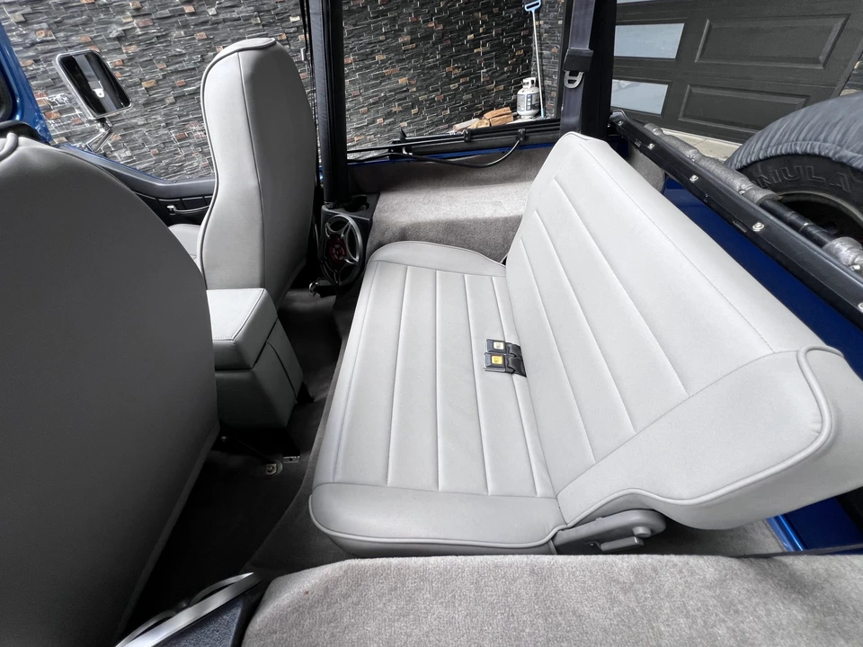 1993 Jeep YJ Wrangler - Image 21 of 31