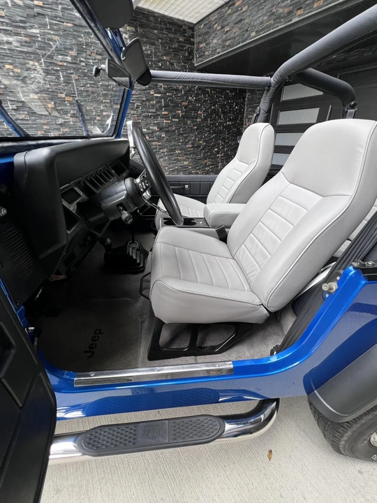 1993 Jeep YJ Wrangler - Image 9 of 31