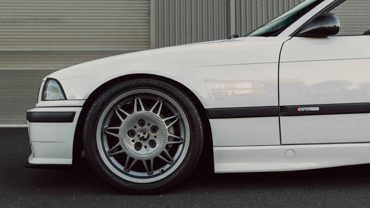1994 BMW E36 3 Series - Image 24 of 31