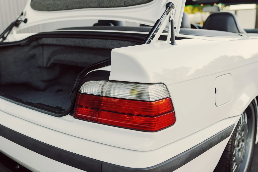 1994 BMW E36 3 Series - Image 18 of 31
