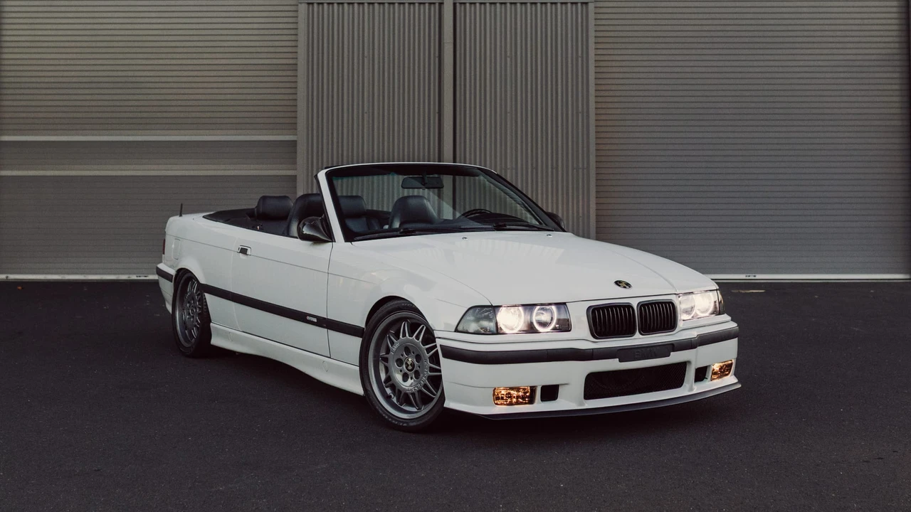 1994 BMW E36 3 Series - Image 2 of 31