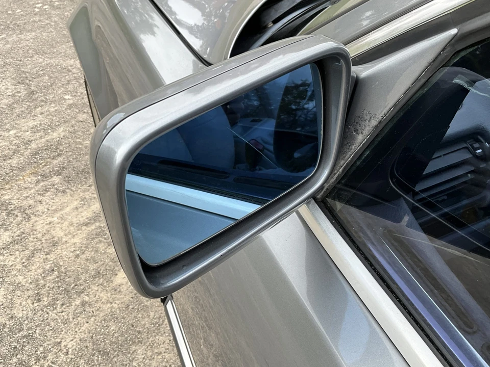 1994 BMW E32 7 Series - Image 29 of 31