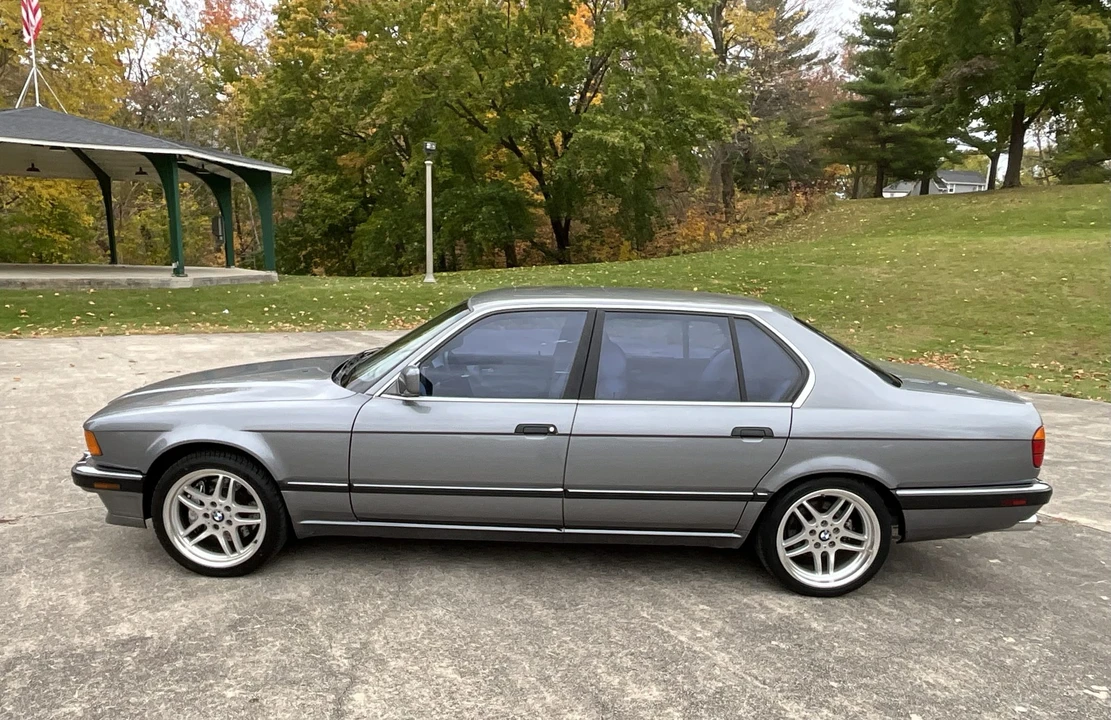 1994 BMW E32 7 Series - Image 19 of 31