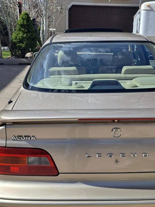 1995 Acura Legend 2nd Gen - Image 17 of 31