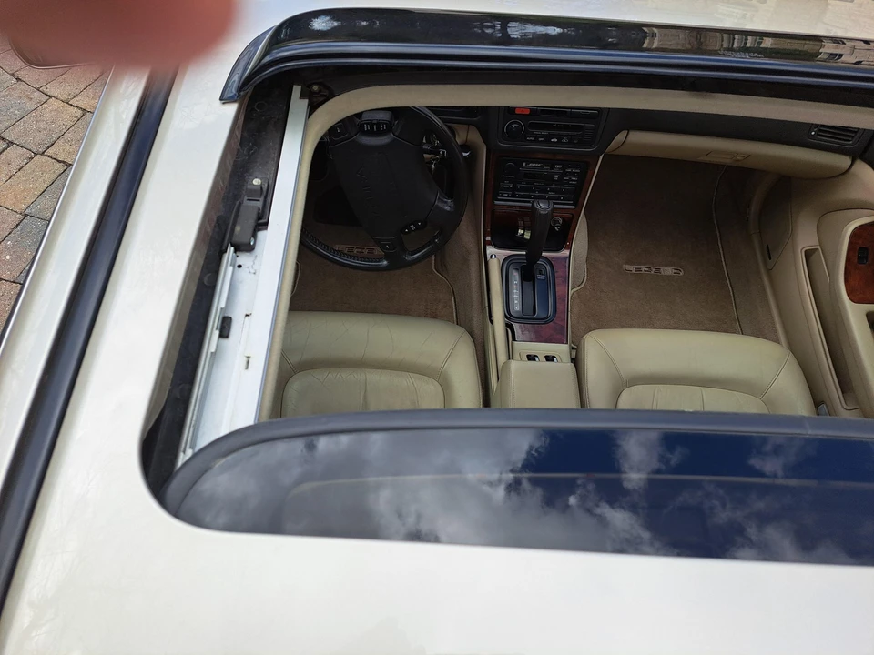 1995 Acura Legend 2nd Gen - Image 18 of 31