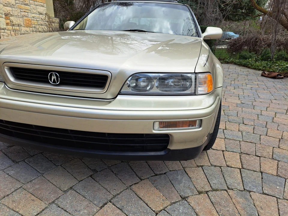1995 Acura Legend 2nd Gen - Image 27 of 31