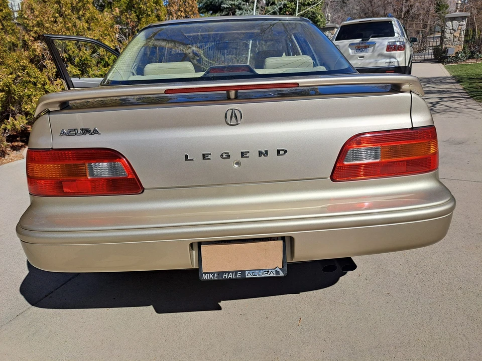 1995 Acura Legend 2nd Gen - Image 7 of 31