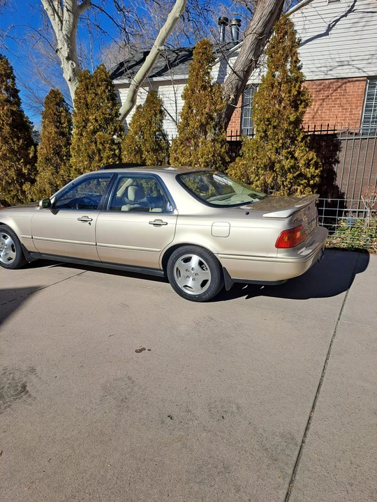1995 Acura Legend 2nd Gen - Image 6 of 31