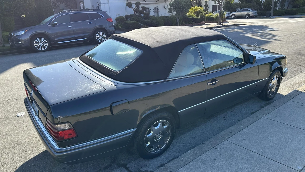 1995 Mercedes-Benz W124 E-Class - Image 12 of 31