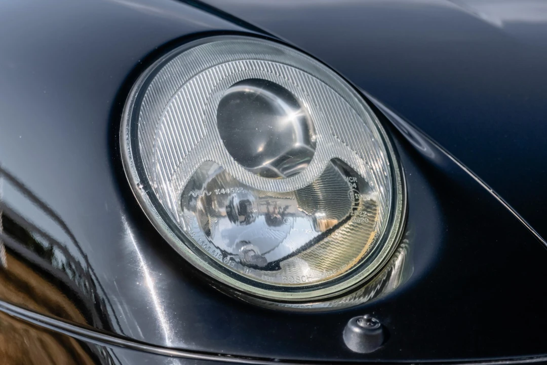 1995 Porsche 993 Carrera - Image 24 of 31