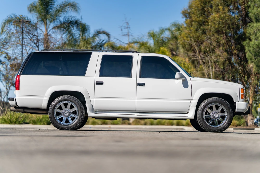 1996 Chevrolet Suburban 8th Gen - Image 6 of 31