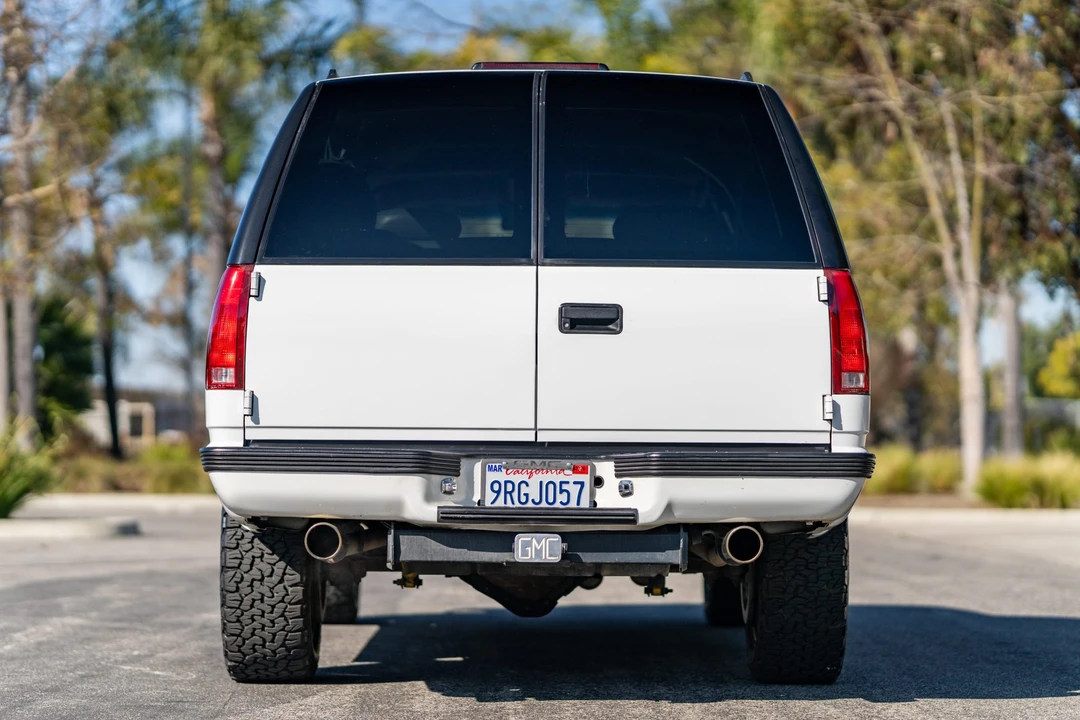 1996 Chevrolet Suburban 8th Gen - Image 8 of 31