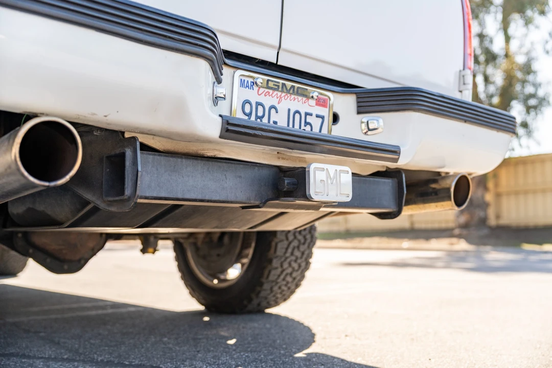 1996 Chevrolet Suburban 8th Gen - Image 28 of 31