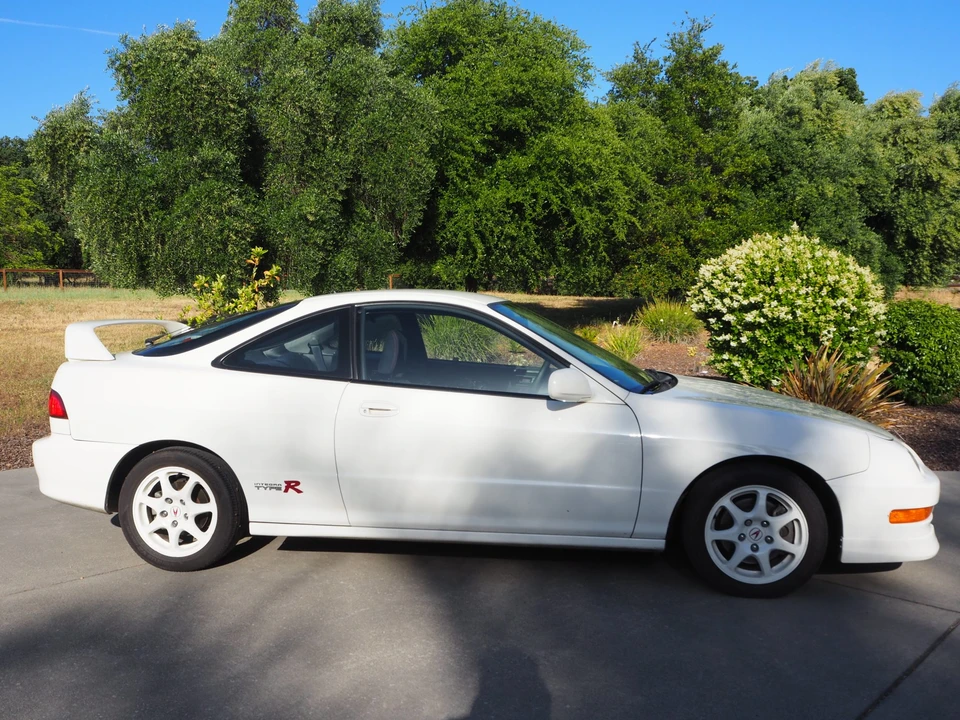 1998 Acura Integra Type R 3rd Gen - Image 9 of 31