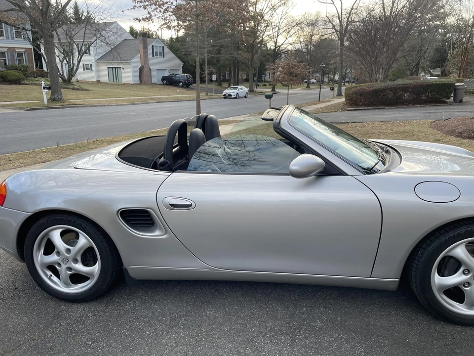1998 Porsche 986 Boxster - Image 9 of 31