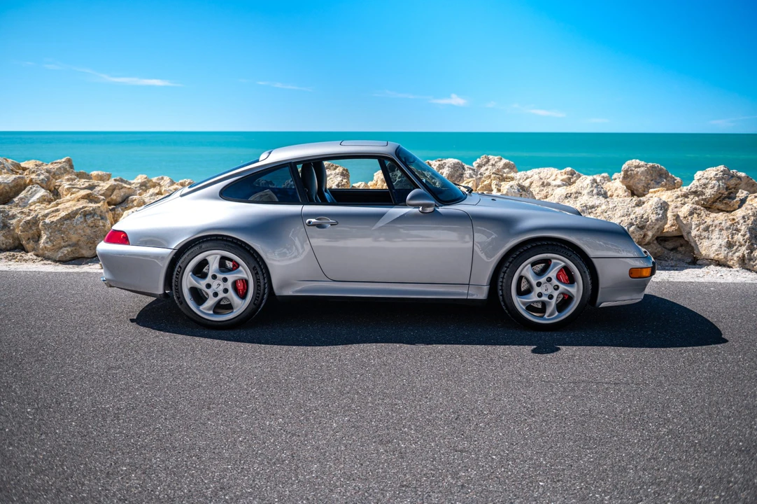 1997 Porsche 993 Carrera 4S - Image 14 of 31
