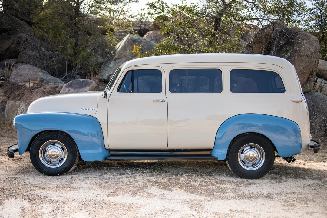 1952 Chevrolet Suburban 3rd Gen - Image 3 of 31