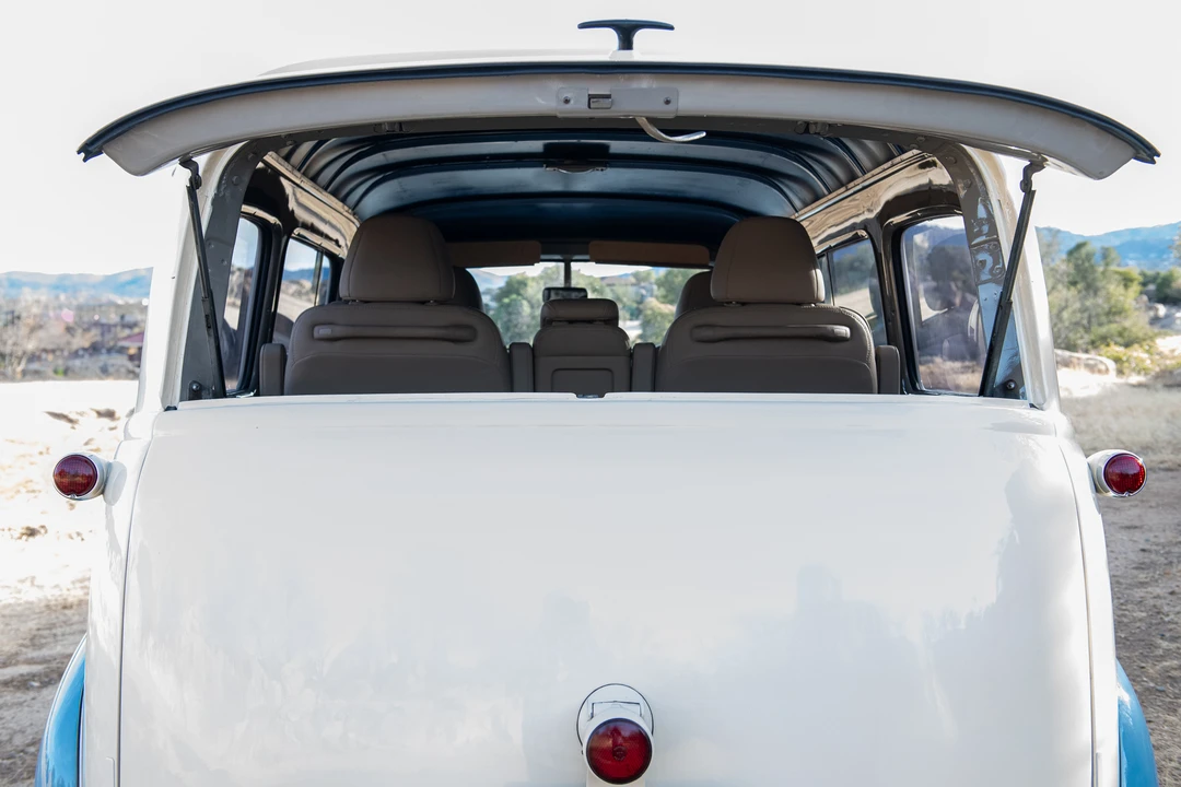 1952 Chevrolet Suburban 3rd Gen - Image 24 of 31
