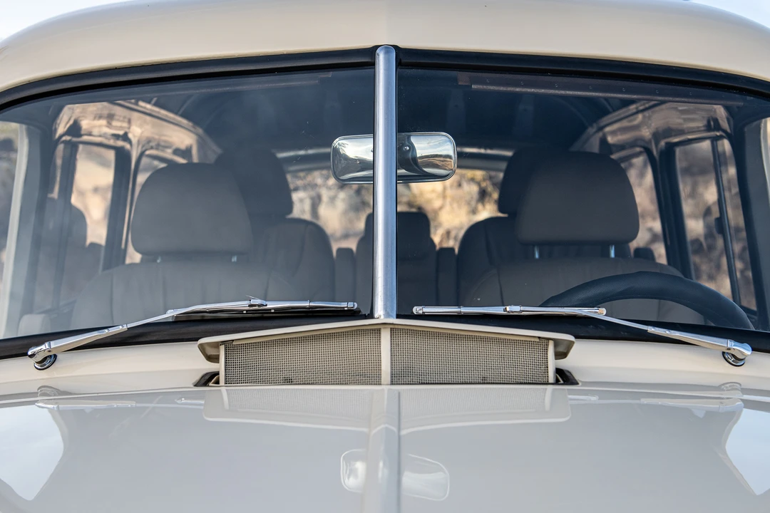 1952 Chevrolet Suburban 3rd Gen - Image 15 of 31