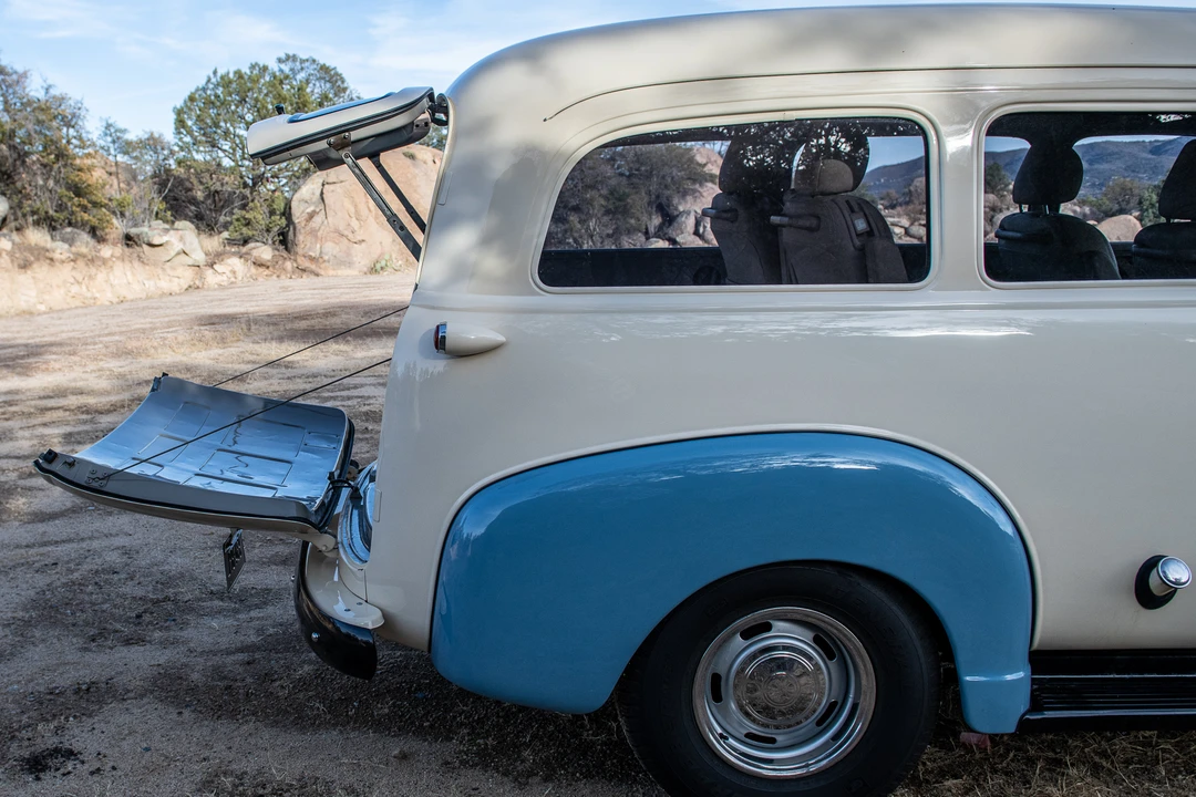 1952 Chevrolet Suburban 3rd Gen - Image 21 of 31