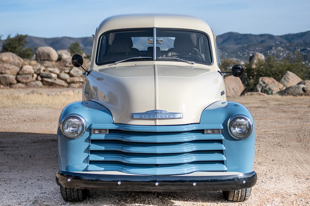 1952 Chevrolet Suburban 3rd Gen - Image 4 of 31