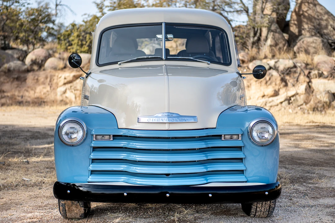 1952 Chevrolet Suburban 3rd Gen - Image 5 of 31