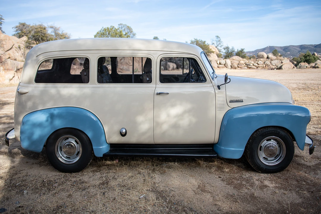 1952 Chevrolet Suburban 3rd Gen - Image 7 of 31