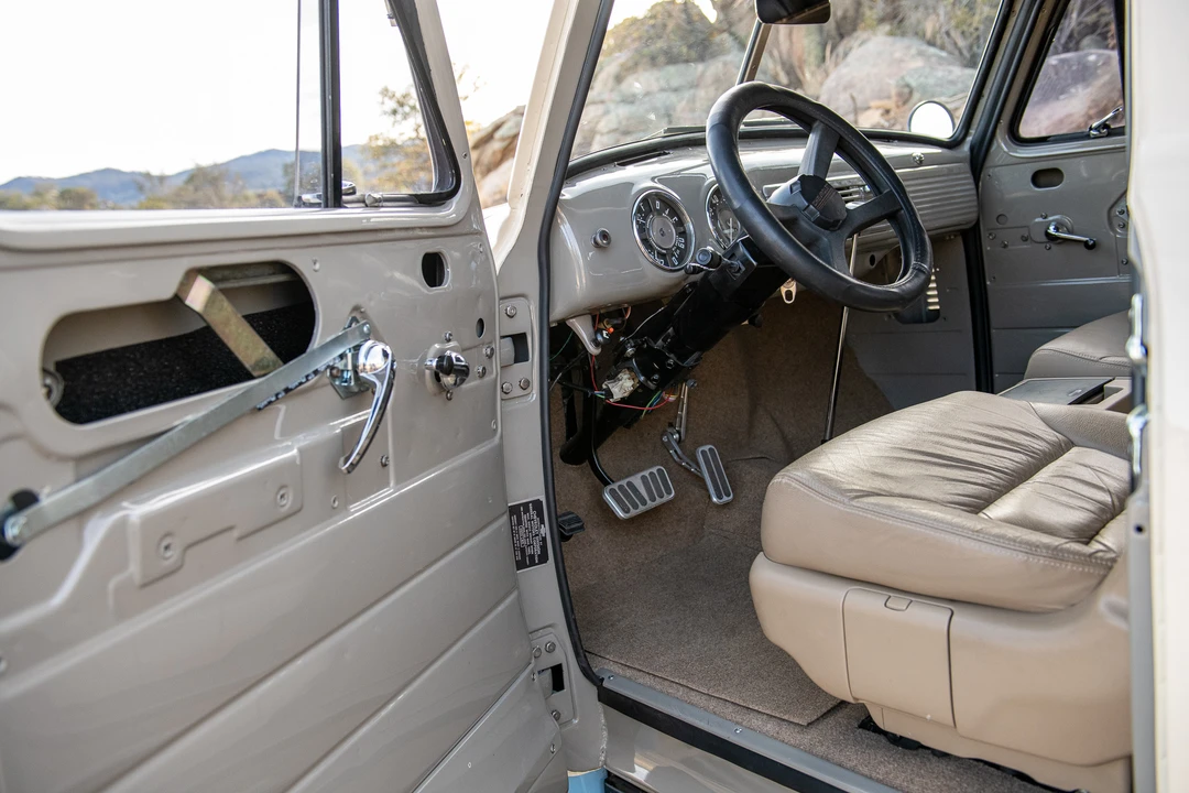 1952 Chevrolet Suburban 3rd Gen - Image 31 of 31