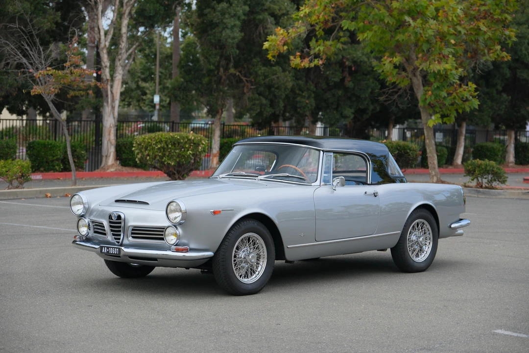1964 Alfa Romeo 2600 - Image 11 of 31