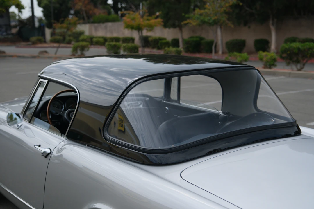 1964 Alfa Romeo 2600 - Image 28 of 31