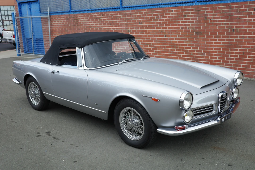 1964 Alfa Romeo 2600 - Image 14 of 31