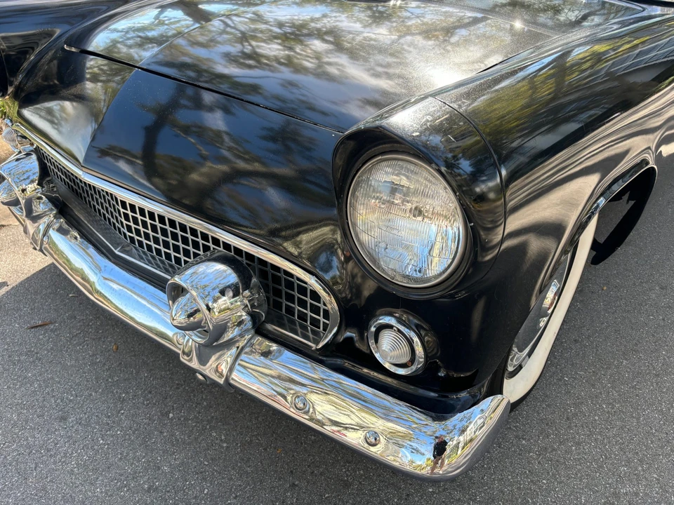 1955 Ford Thunderbird 1st Gen - Image 27 of 31