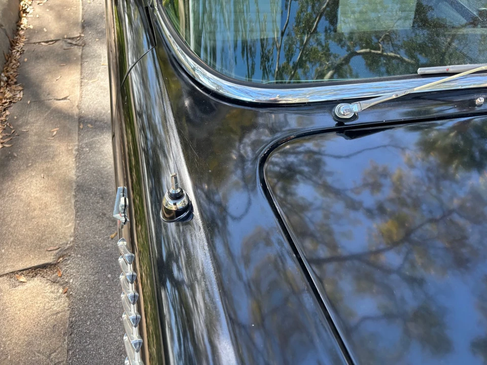 1955 Ford Thunderbird 1st Gen - Image 17 of 31