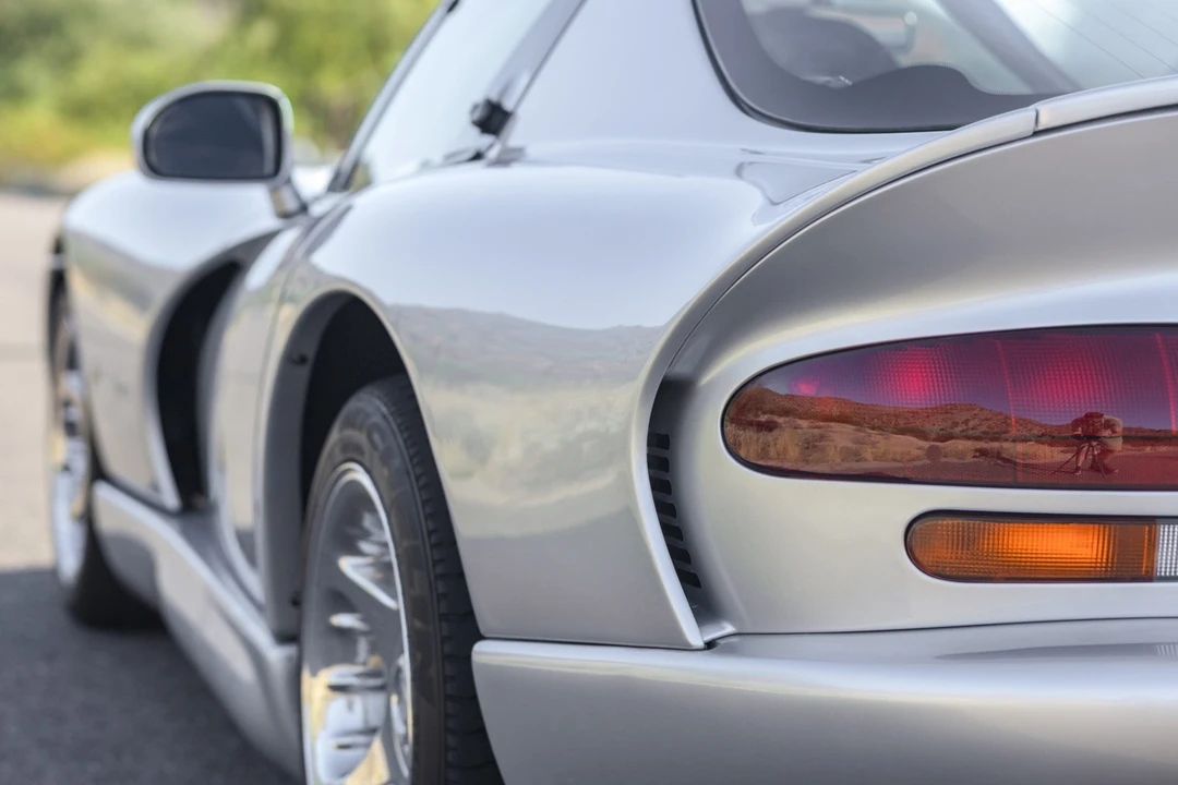 1998 Dodge Viper GTS 2nd Gen - Image 22 of 31