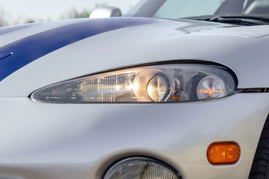 1998 Dodge Viper GTS 2nd Gen - Image 12 of 31