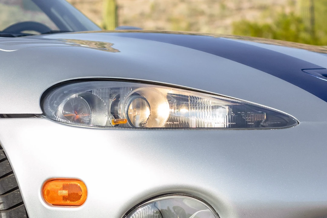 1998 Dodge Viper GTS 2nd Gen - Image 15 of 31