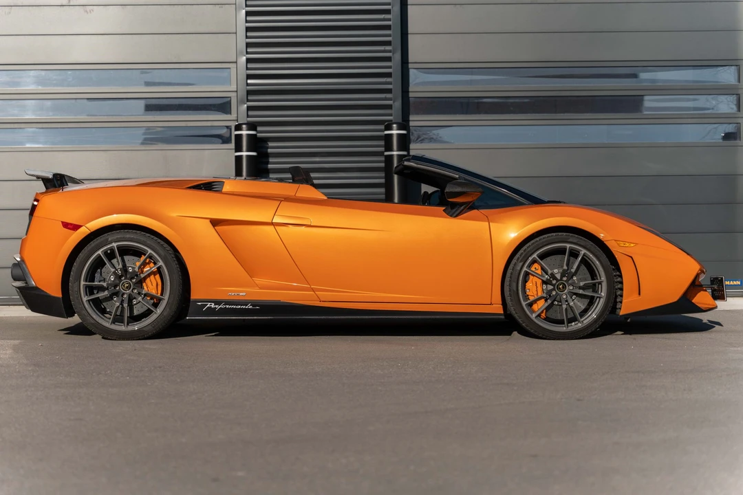 2013 Lamborghini Gallardo LP570-4 Spyder Performante - Image 18 of 31