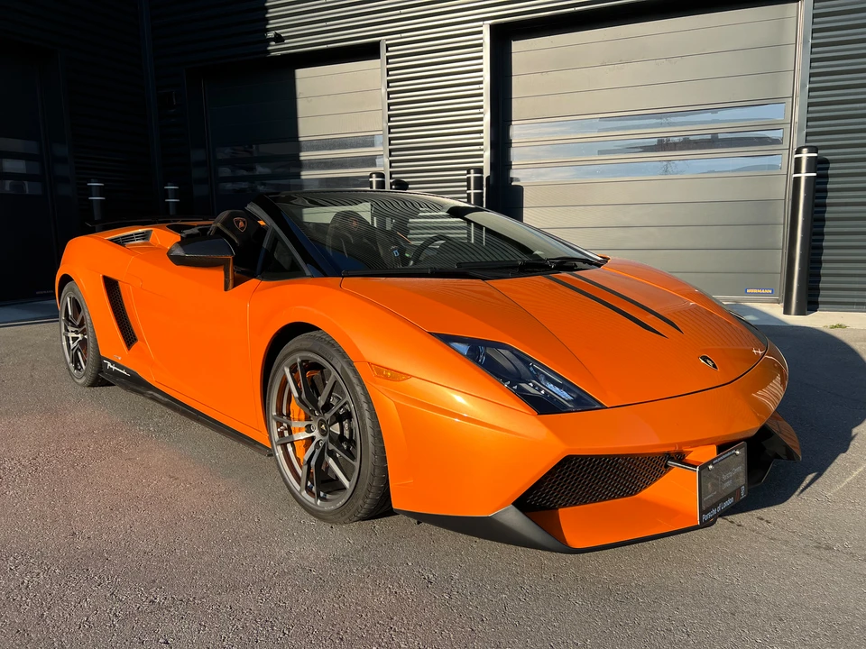 2013 Lamborghini Gallardo LP570-4 Spyder Performante - Image 9 of 31
