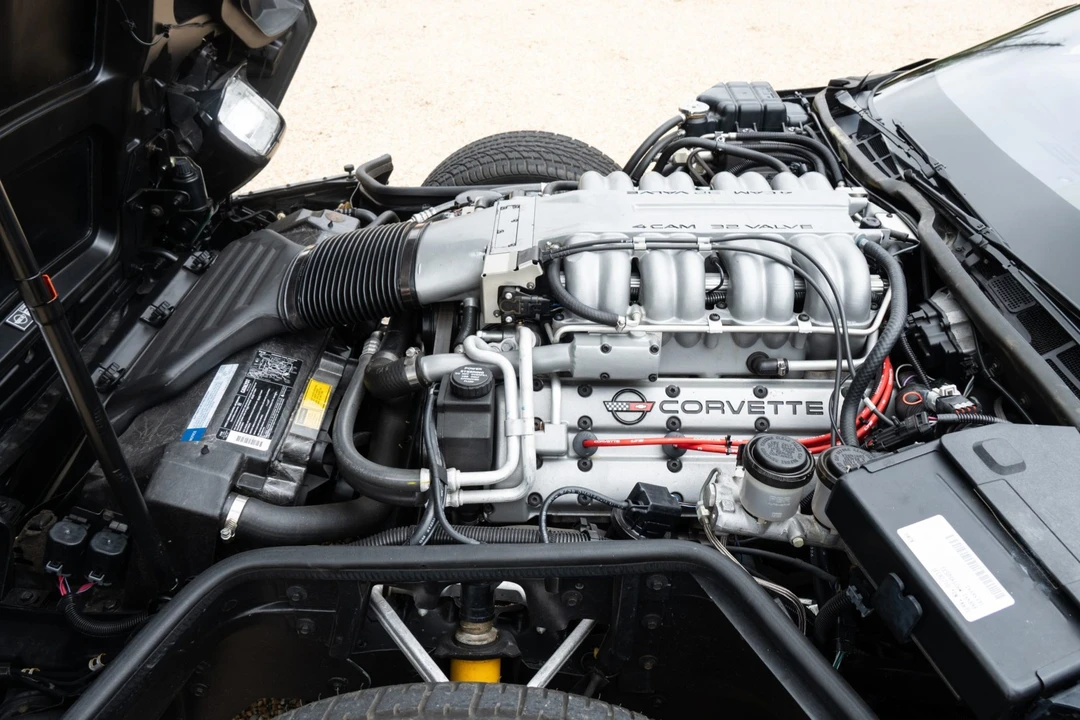 1990 Chevrolet Corvette C4 ZR1 - Image 6 of 7
