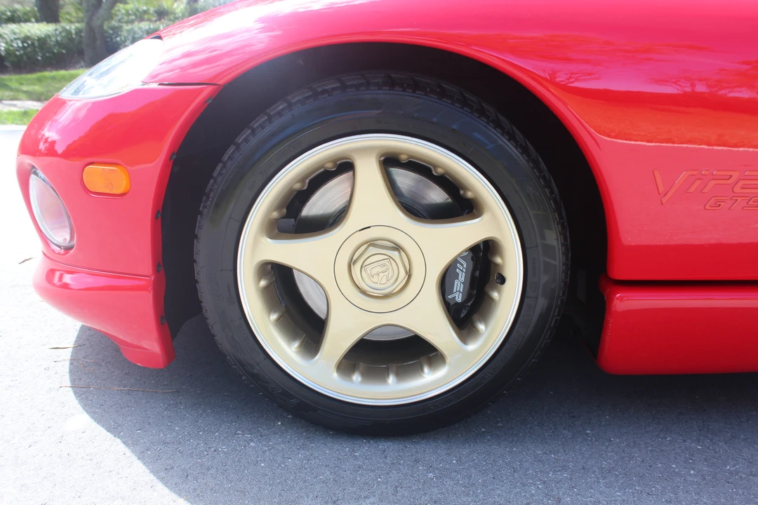 1997 Dodge Viper GTS 2nd Gen - Image 23 of 31