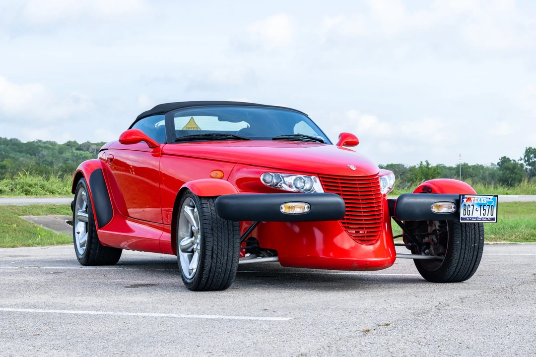 2000 Plymouth Prowler - Image 14 of 31