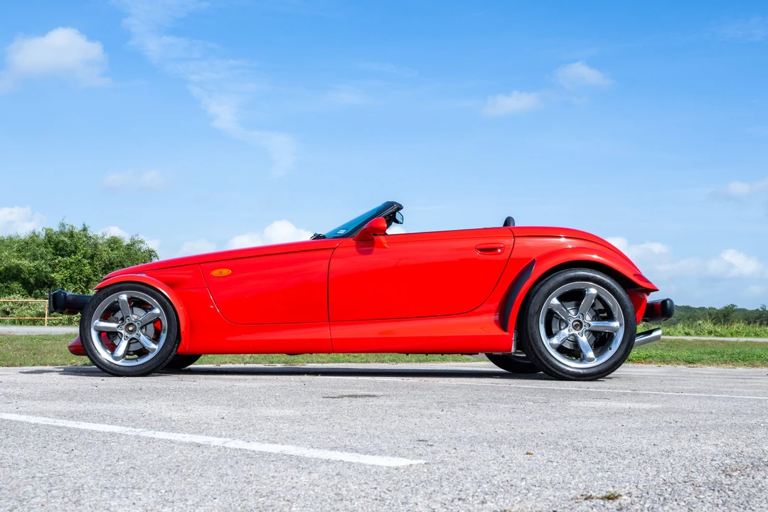 2000 Plymouth Prowler - Image 4 of 31
